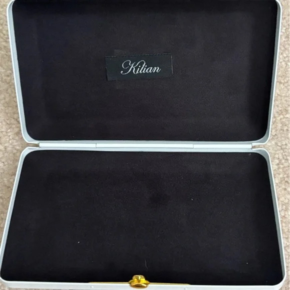 Kilian Paris The Dawn Art Deco White Metal Clutch
Golden Snake Swarovski Eye - Picture 6 of 6